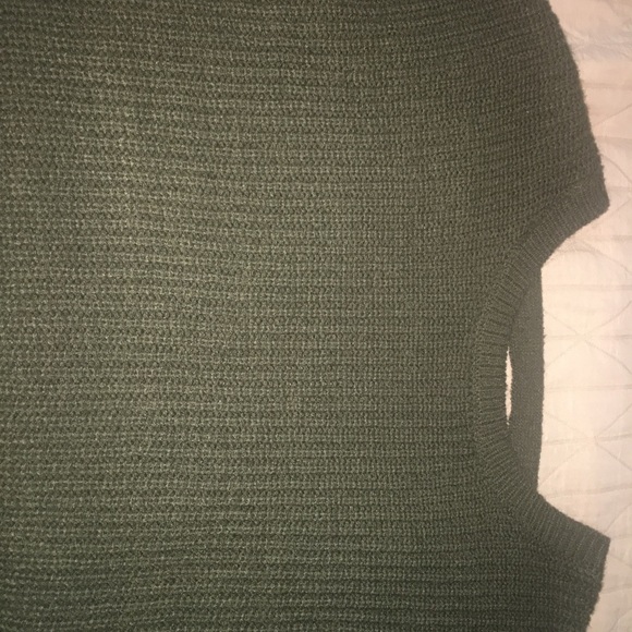 Sweater - Picture 5 of 6
